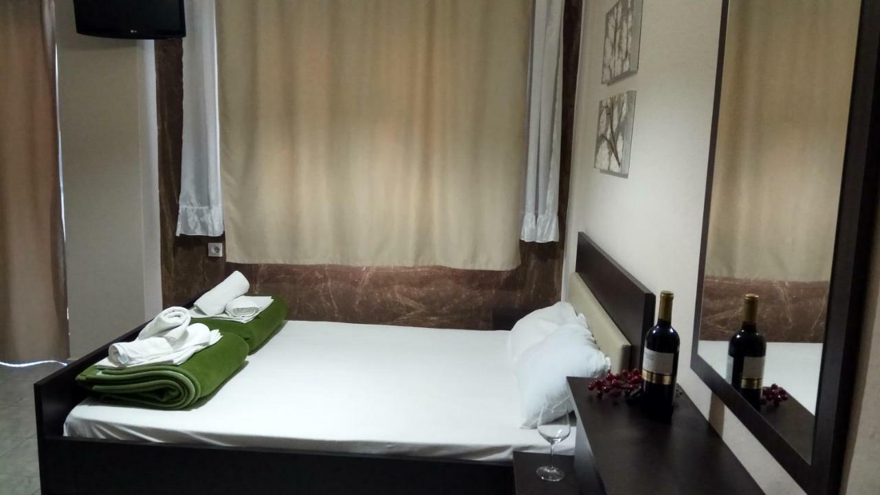 Ldg Rooms Olympiaki Akti Exterior photo